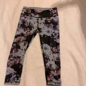 Floral Capri leggings